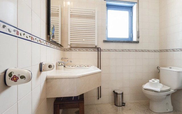 Villa Aroeira With Pool By Homing