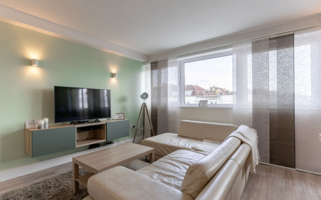 Stunning Clifton Flat in Amazing Central Location