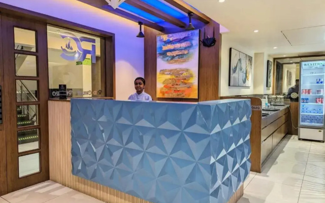 Hotel Red Chillee Restro