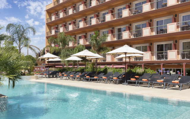 Luna Club Hotel Yoga & Spa