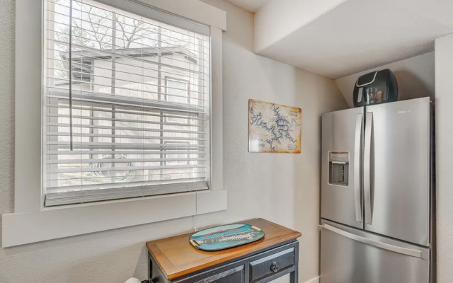 'bittersweet Lakefront Retreat' w/ Hot Tub & Dock!