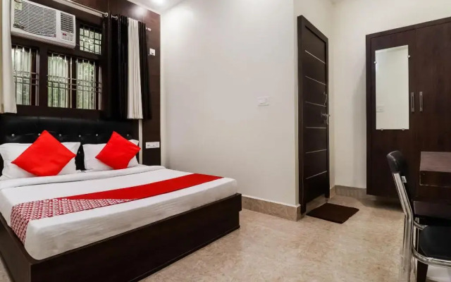 Hotel Center Point by OYO Rooms