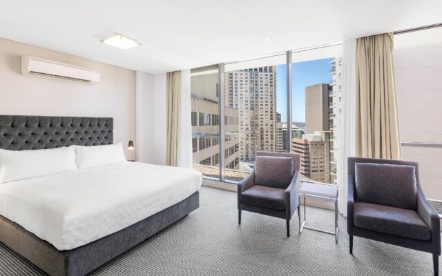 Meriton Suites Campbell Street, Sydney