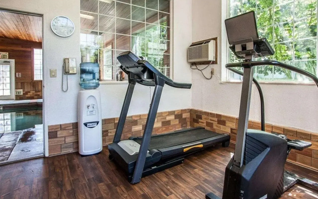 Comfort Suites Clackamas
