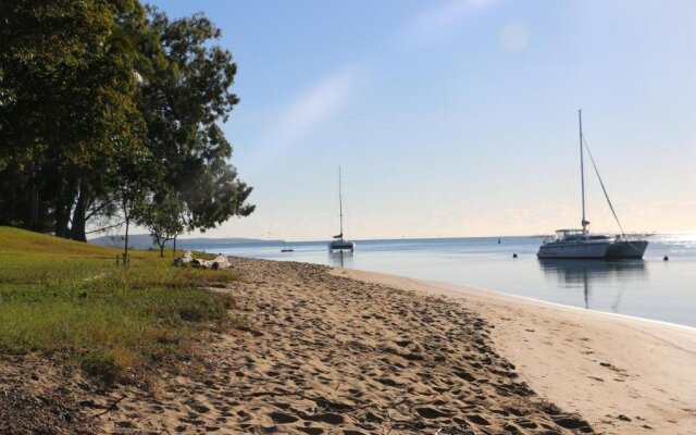 Boyne Island Motel and Villas