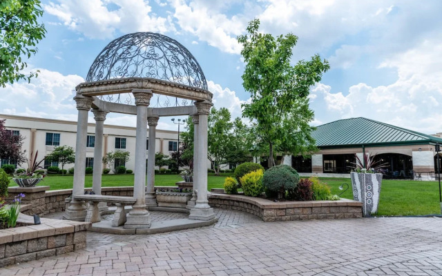 Clarion Inn Elmhurst - Oakbrook