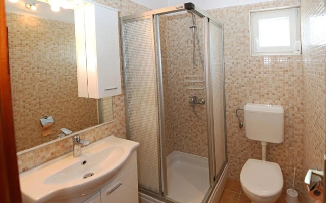 Ana - Great Location, Near the Beach - A2