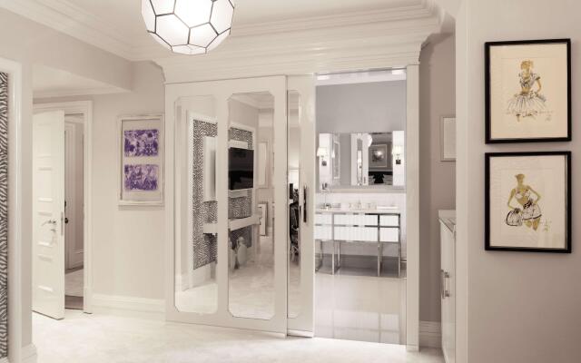 Schlosshotel Berlin By Patrick Hellmann