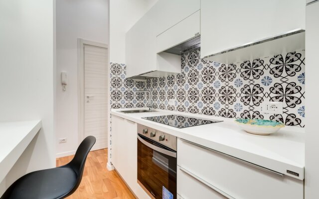 A modern flat near the Vatican