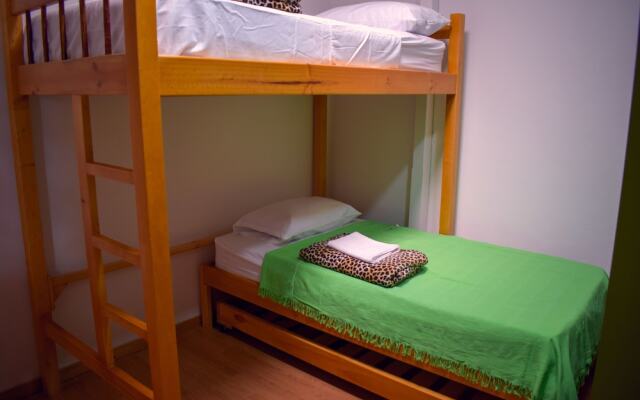 Hostal Don Jose - Hostel