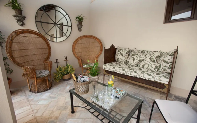 Patios de la Riva