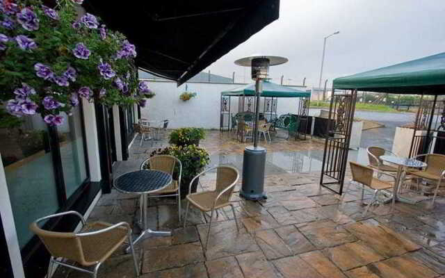 Highways Hotel