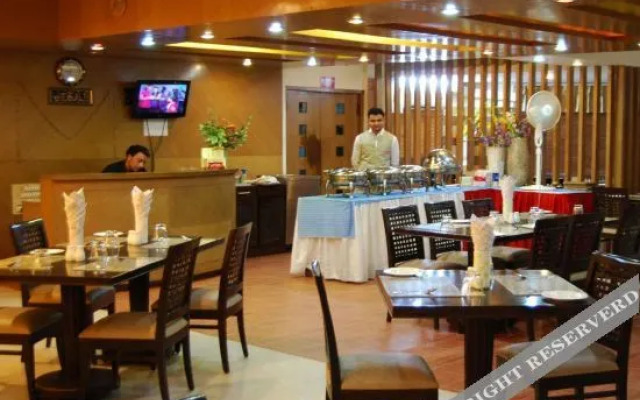 Hotel Nishat View