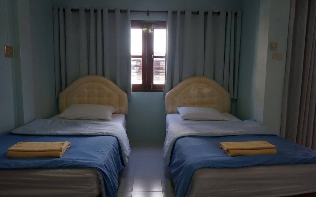 Royal Beach Guest House