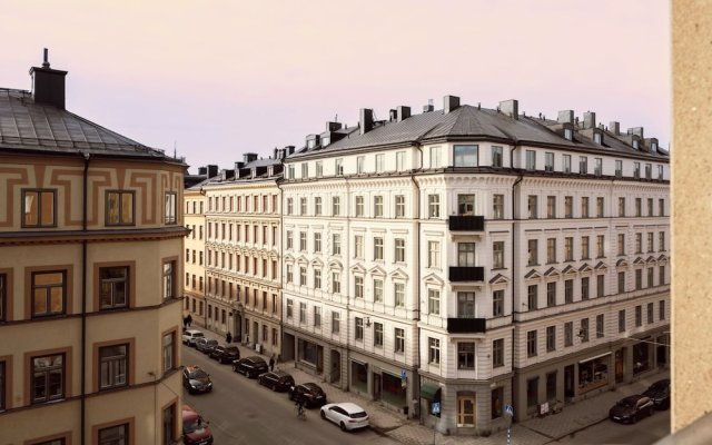 Stockholm City Chic-1-bedroom Loft for 3
