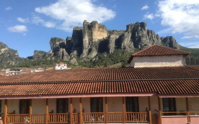 Hotel Kosta Famissi