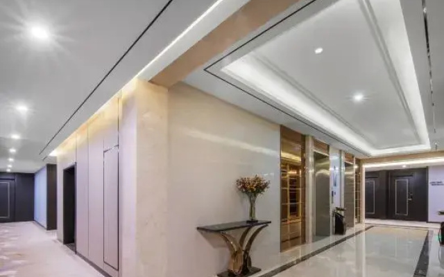 Kyriad Hotel (Honggutan Greenland Twin Towers Shop)