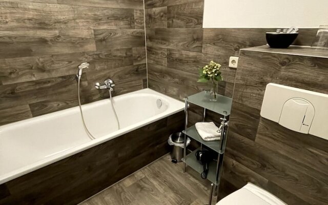 Zur Altstadt - Am Fuße der Osterburg - Gaststätte, Pension, FEWO