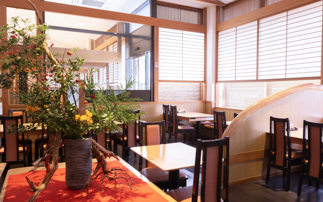 Hanazono Kaikan