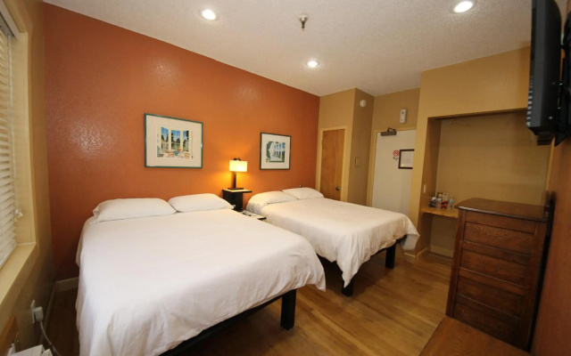 Hyde Park Hotel