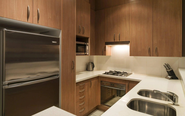 Meriton Serviced Apartments Parramatta