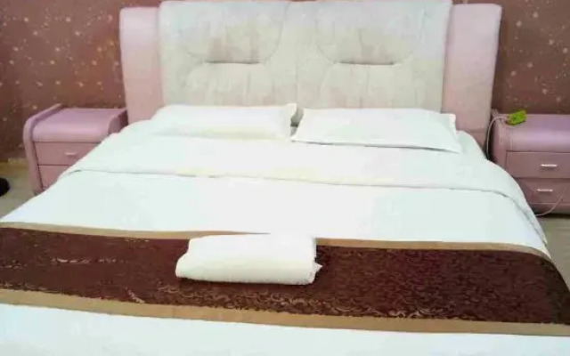 Jiajia Apartment Hotel