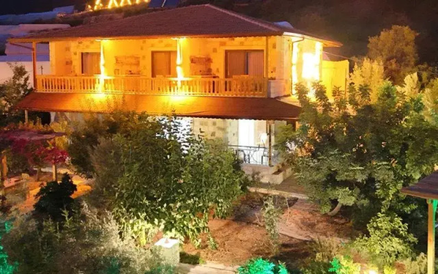 Anatolia Taş Evleri