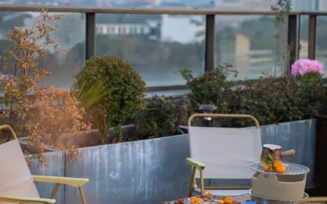 Veegle By Landison Hotel