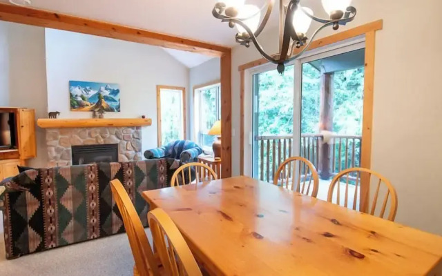 Stone Creek Chalets by FCR