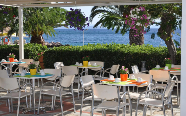 Kyveli Apartments