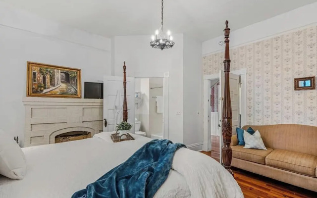 The Veranda Historic Inn