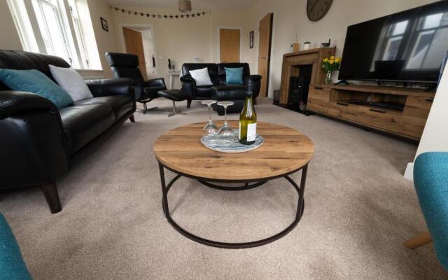 Harbour Street Apartment