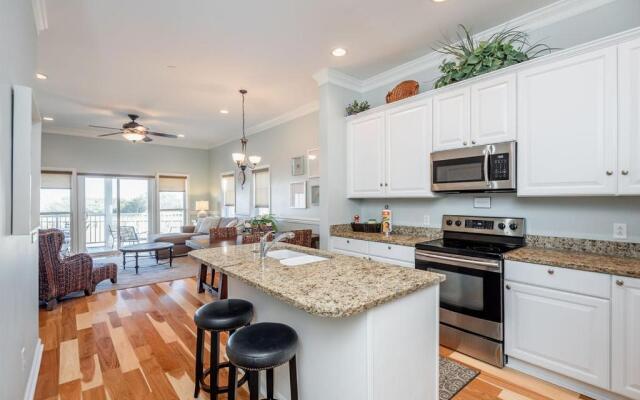 84 Waters Edge - Riverview Townhouse - Pool