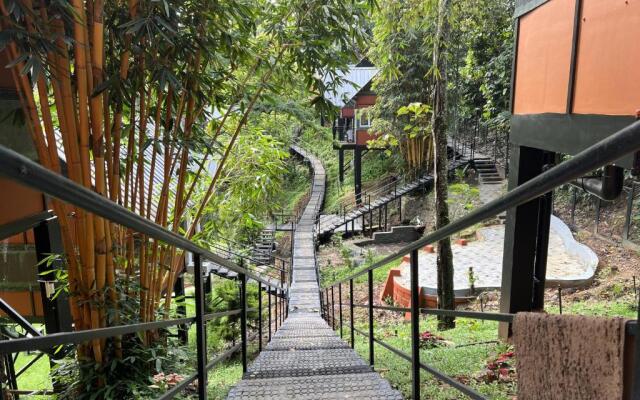 Santhi Hill View Resort