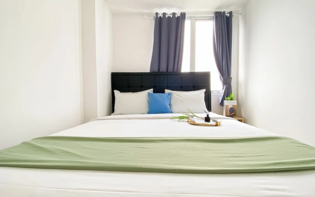 Relaxing And Homey 2Br At Bassura City Apartment