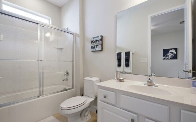 10 Bed New With Pool/spa With Lake View! 10 Bedroom Condo