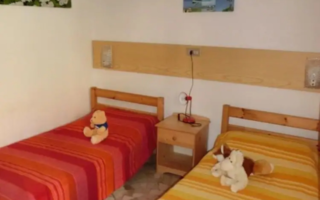 Villa With Garden Parking and AC