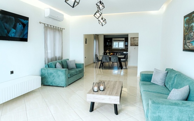 Aithra House