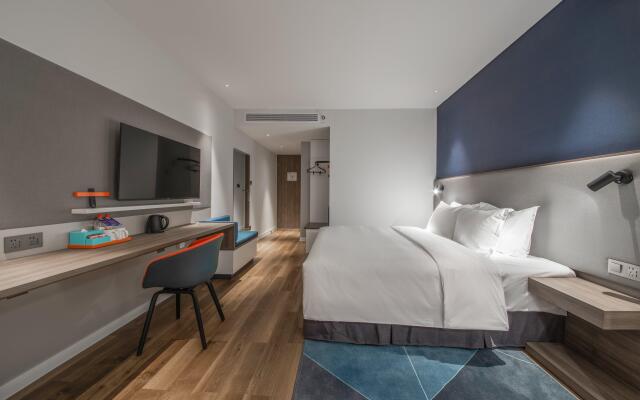 Holiday Inn Express Yangquan City Center by IHG