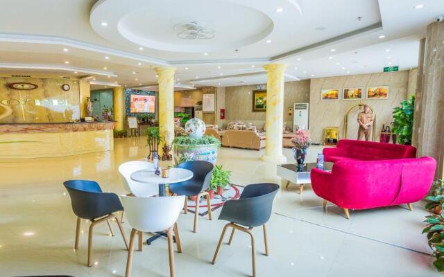 3Mg Lakeside Hotel