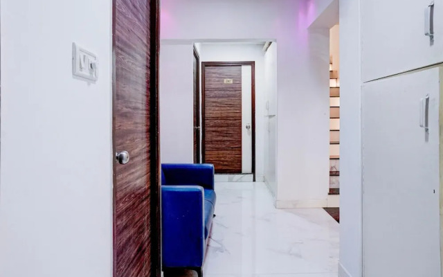 Comfy Stays at Lokhandwala Andheri West