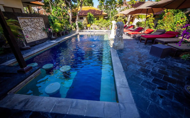 Yulia Beach Inn Kuta