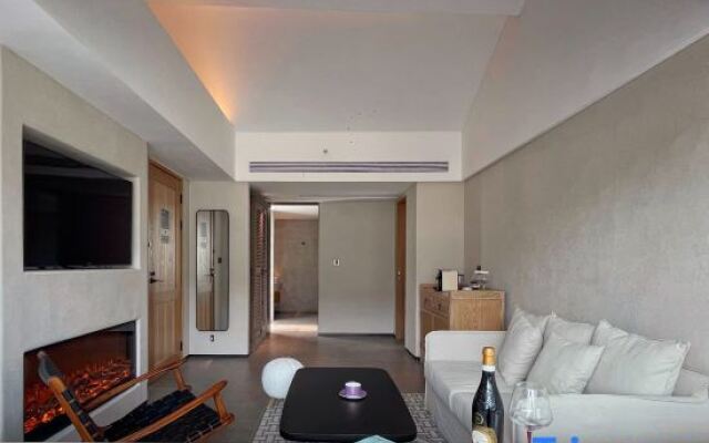 Mount Villa by T Residence