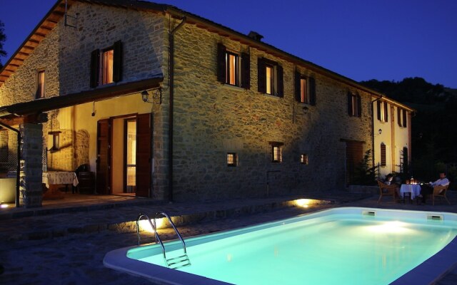 Bright Holiday Home in Modigliana With Swimming Pool