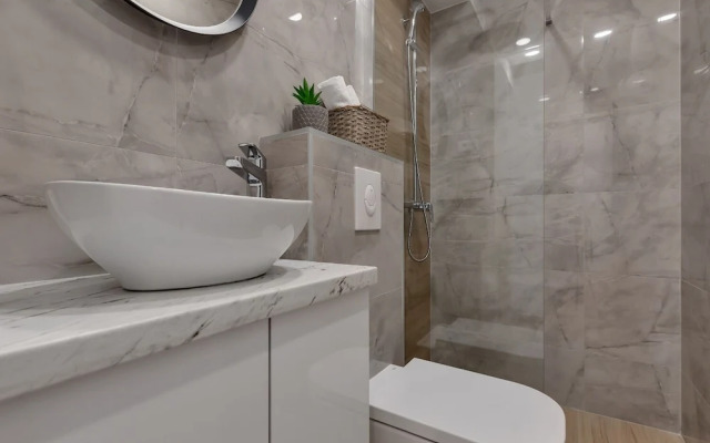 Lara - With Terrace - A2