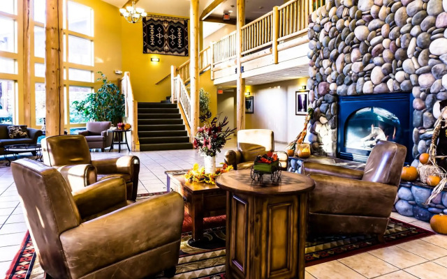 River Lodge And Grill