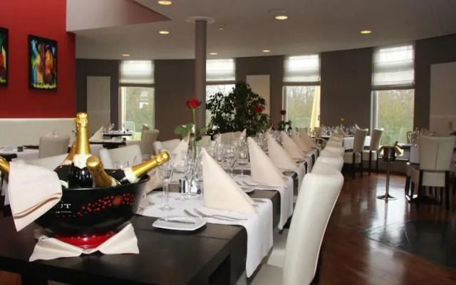 Aero44 Hotel Charleroi Airport