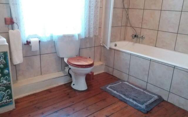 Shamrock Arms Guest Lodge