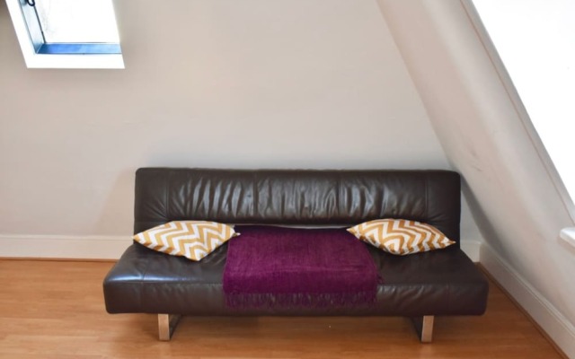 1 Bedroom Apartment Centrally Located in Brighton