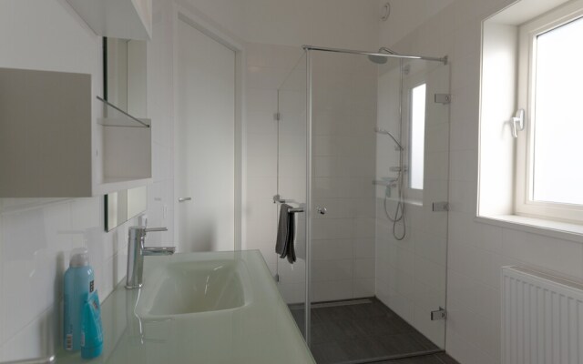 Stunning 4people Apartment Sea Bass With sea Views